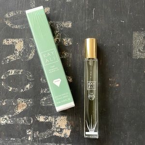 Kayali Yum Pistachio Gelato 33 - Travel Spray 10ml